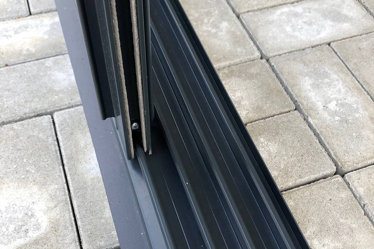 Casa Lignea Gartenhaus Designlounge Detail Schiebetür unten