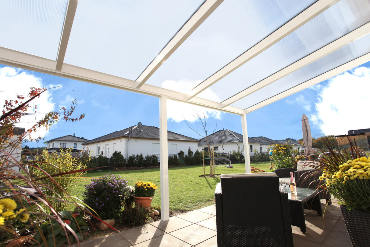 Skan Holz Terrassenüberdachung Garda 648 cm Detail Ansicht Weiß